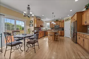 7N919 Cloverfield Rd, Saint Charles, IL 60175 - Photo 10