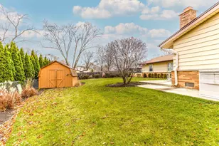 231 Fern Dr, Elk Grove Village, IL 60007 - Photo 32