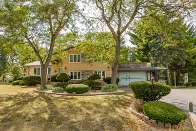 11716 Center Drive, Lemont, IL 60439 - Photo 1