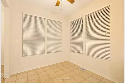 1463 Yellowstone Drive, Streamwood, IL 60107 - Photo 10