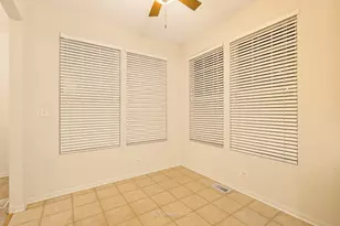 1463 Yellowstone Dr, Streamwood, IL 60107 - Photo 10