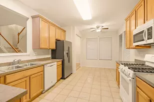 1463 Yellowstone Dr, Streamwood, IL 60107 - Photo 8