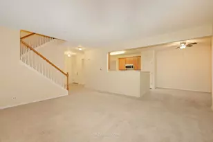 1463 Yellowstone Dr, Streamwood, IL 60107 - Photo 4