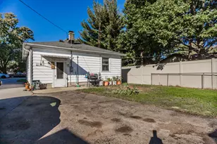 2202 E Washington St, Joliet, IL 60433 - Photo 18