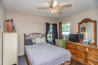 2202 E Washington Street, Joliet, IL 60433 - Photo 12