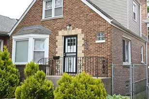 8434 S Yates Blvd, Chicago, IL 60617 - Photo 1