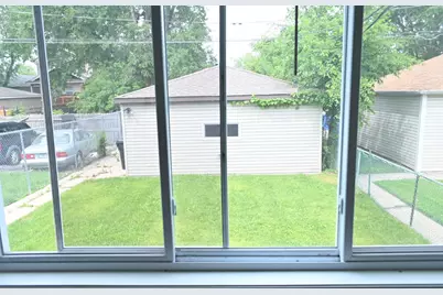 8434 S Yates Boulevard, Chicago, IL 60617 - Photo 4