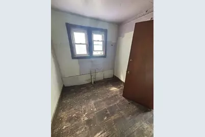 9036 S Houston Avenue, Chicago, IL 60617 - Photo 14