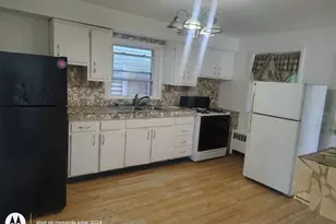 9542 S Ave M, Chicago, IL 60617 - Photo 6