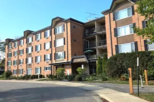 1117 S Old Wilke Rd, Arlington Heights, IL 60005 - Photo 1