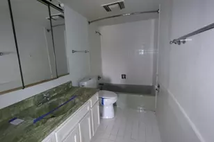 1490 Avignon Ct, Highland Park, IL 60035 - Photo 20