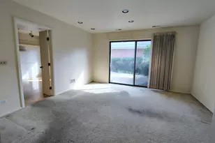 1490 Avignon Ct, Highland Park, IL 60035 - Photo 8