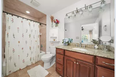 [Address not provided], Gurnee, IL 60031 - Photo 38