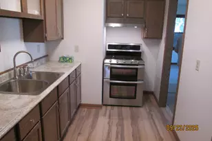 1806 Dallas Pl, Joliet, IL 60433 - Photo 6