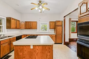 322 N Guthrie St, Gibson City, IL 60936 - Photo 12