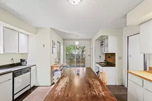 1203 S Race St, Urbana, IL 61801 - Photo 12