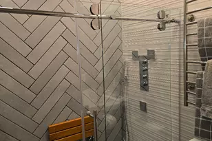 1050 W Dakin St, Chicago, IL 60613 - Photo 14