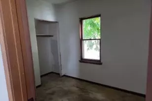 719 Greenbay Ave, Calumet City, IL 60409 - Photo 4