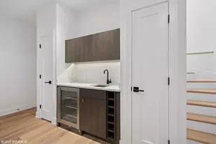 1530 W Ohio St, Chicago, IL 60642 - Photo 26