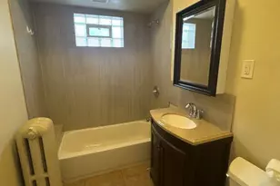 6208 N Artesian Ave, Chicago, IL 60659 - Photo 10