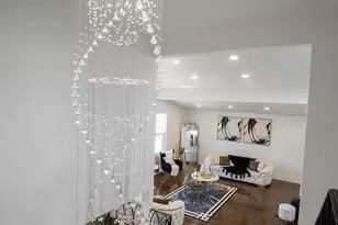 9909 N Huber Ln, Niles, IL 60714 - Photo 8