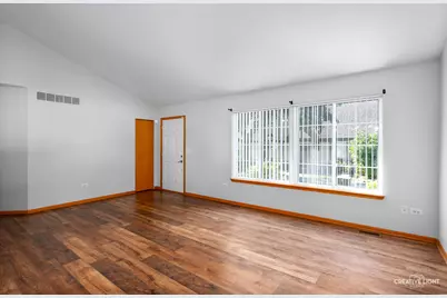 1694 Willow Circle Drive, Crest Hill, IL 60403 - Photo 4