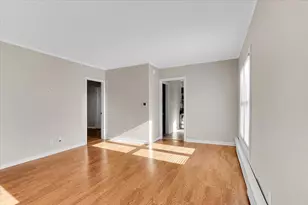 17 S 4th Ave, Saint Charles, IL 60174 - Photo 6