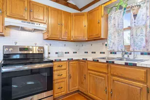 101 N Kinzie St, Thornton, IL 60476 - Photo 10