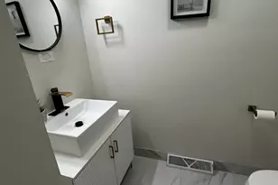 1130 E 81st St, Chicago, IL 60619 - Photo 14