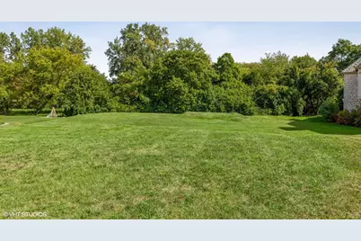 1969 Royal Birkdale Drive, Vernon Hills, IL 60061 - Photo 2
