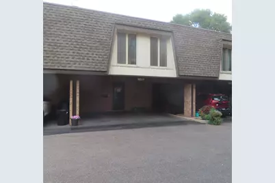 1855 Tanglewood Drive #F, Glenview, IL 60025 - Photo 1