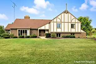 9206 N Clark Rd, Richmond, IL 60071 - Photo 8