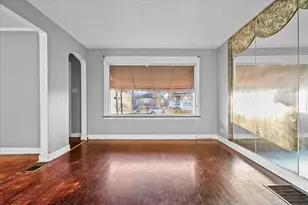9941 S Lowe Ave, Chicago, IL 60628 - Photo 8