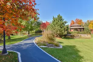 385 Delnor Glen Dr, Saint Charles, IL 60174 - Photo 20