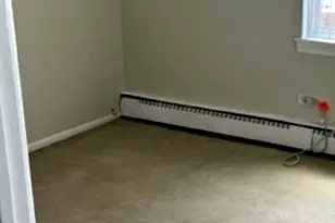 225 S Rohlwing Rd, Palatine, IL 60074 - Photo 8