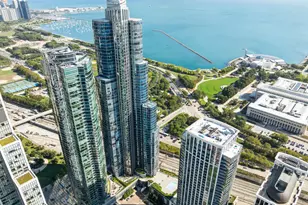 1235 S Prairie Ave, Chicago, IL 60605 - Photo 2