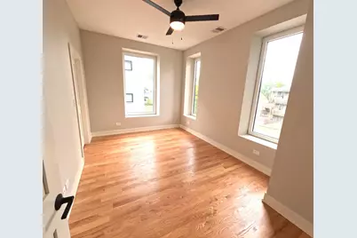 2100 W 18th Place #402, Chicago, IL 60608 - Photo 6
