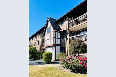 5630 W 103rd Street #308, Oak Lawn, IL 60453 - Photo 2