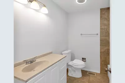 1059 Southbury Lane #D1, Wheeling, IL 60090 - Photo 12