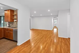 1059 Southbury Ln, Wheeling, IL 60090 - Photo 4