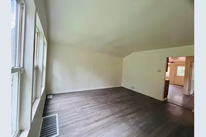 6415 N Shore Avenue, Spring Grove, IL 60081 - Photo 2