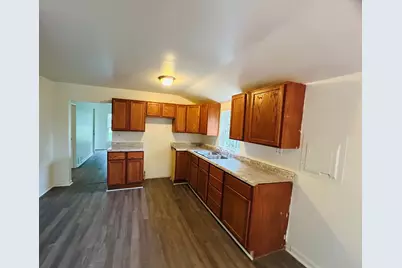 6415 N Shore Avenue, Spring Grove, IL 60081 - Photo 10