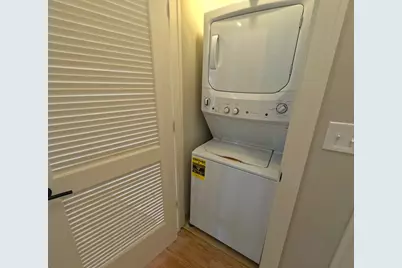 2100 W 18th Place #201, Chicago, IL 60608 - Photo 8