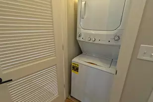 2100 W 18th Pl, Chicago, IL 60608 - Photo 8