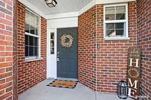 507 Legend Ln, McHenry, IL 60050 - Photo 2