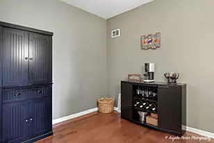 507 Legend Ln, McHenry, IL 60050 - Photo 6