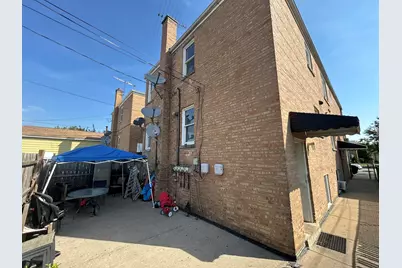 1724 N 19th Avenue, Melrose Park, IL 60160 - Photo 6