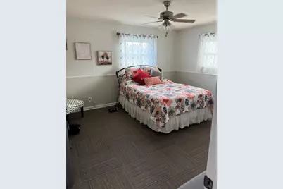 1909 W Laurel Street, Freeport, IL 61032 - Photo 30