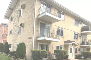 6019 W 64th Pl, Chicago, IL 60638 - Photo 2