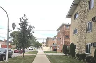 6019 W 64th Pl, Chicago, IL 60638 - Photo 4